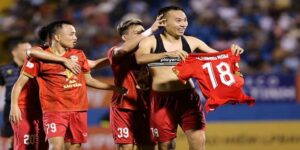 Bàn thắng đẹp nhất VLeague và sự phát triển của bóng đá Việt Nam