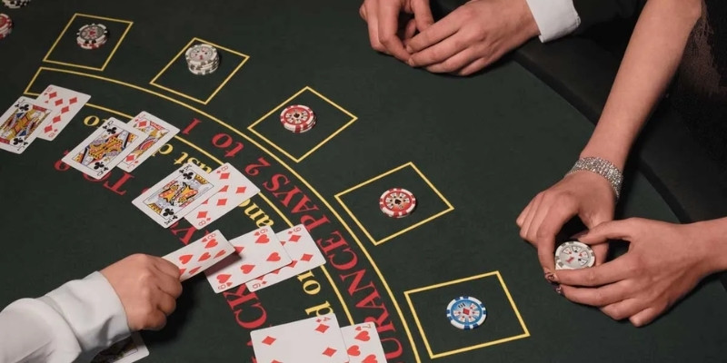 Chia nhóm bài là một trong những cách bắt cầu blackjack được nhiều cao thủ áp dụng